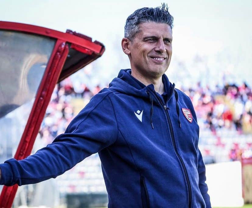 Carpi, mister Serpini rinnova fino al 2026: allenerà lui i biancorossi tra i professionisti