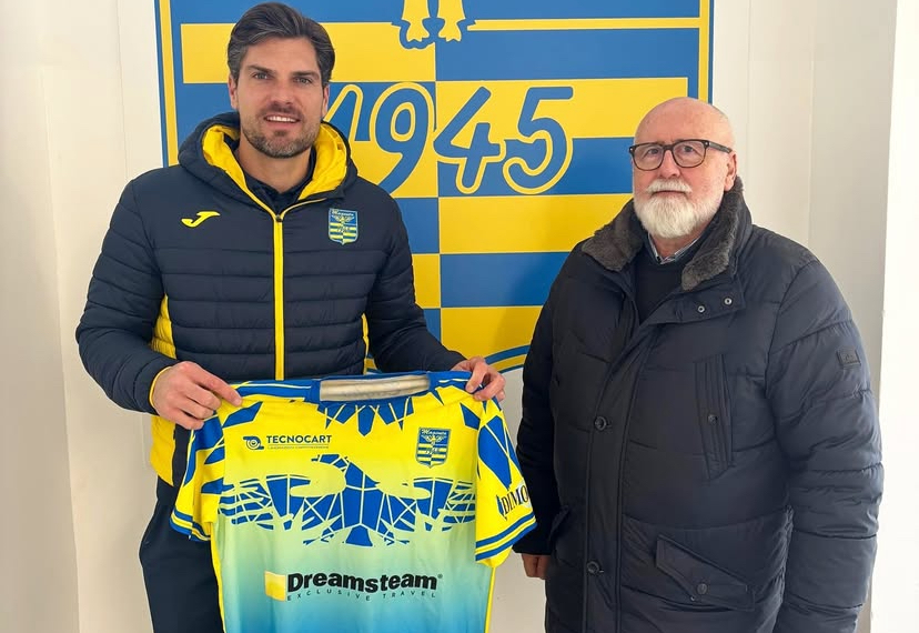 Il Magenta presenta il suo nuovo bomber: ufficiale l’ex Reggina Federico Gerardi