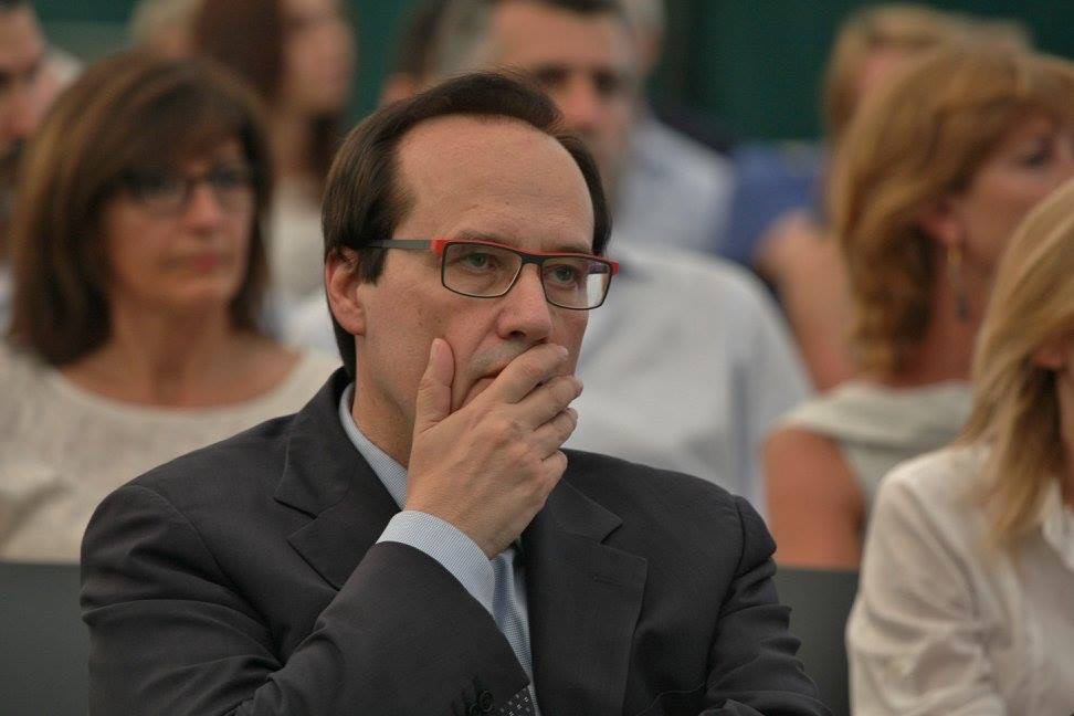 Dal suo Comune fino al Senato per il dilettantismo: Alberto Rusconi si candida al fianco di Pedrazzini